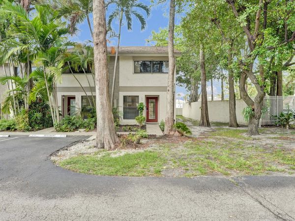 3080 S Oakland Forest Drive, Unit 101, Oakland Park, FL 33309