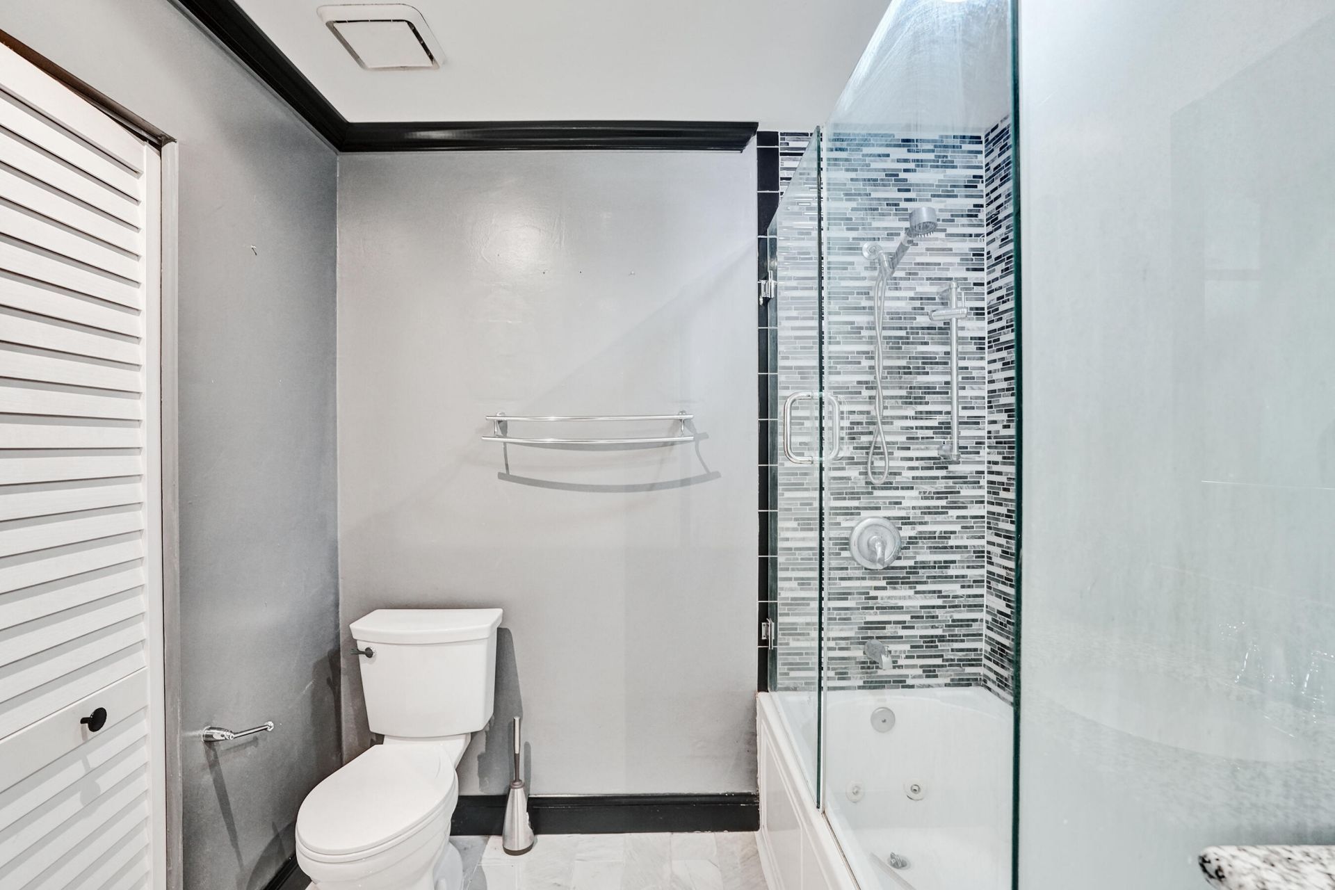 3080 S Oakland Forest Drive, Unit 101, Oakland Park, FL 33309 Photo