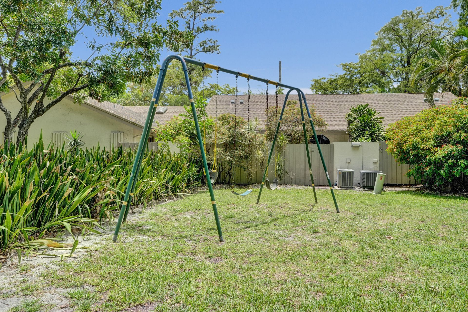 3080 S Oakland Forest Drive, Unit 101, Oakland Park, FL 33309 Photo