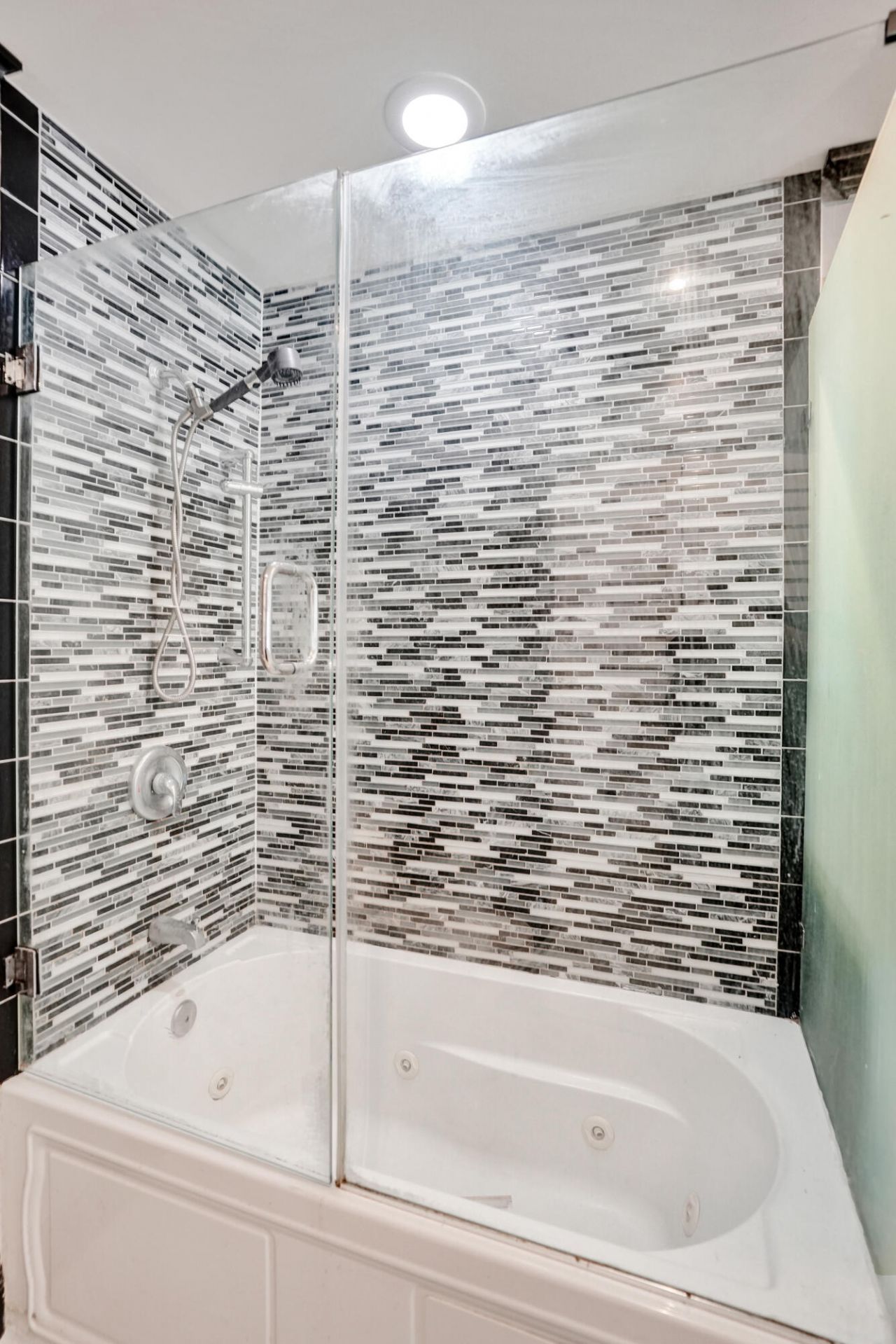 3080 S Oakland Forest Drive, Unit 101, Oakland Park, FL 33309 Photo