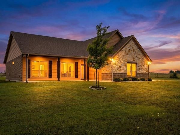 571 County Road 2830, Decatur, TX 76234