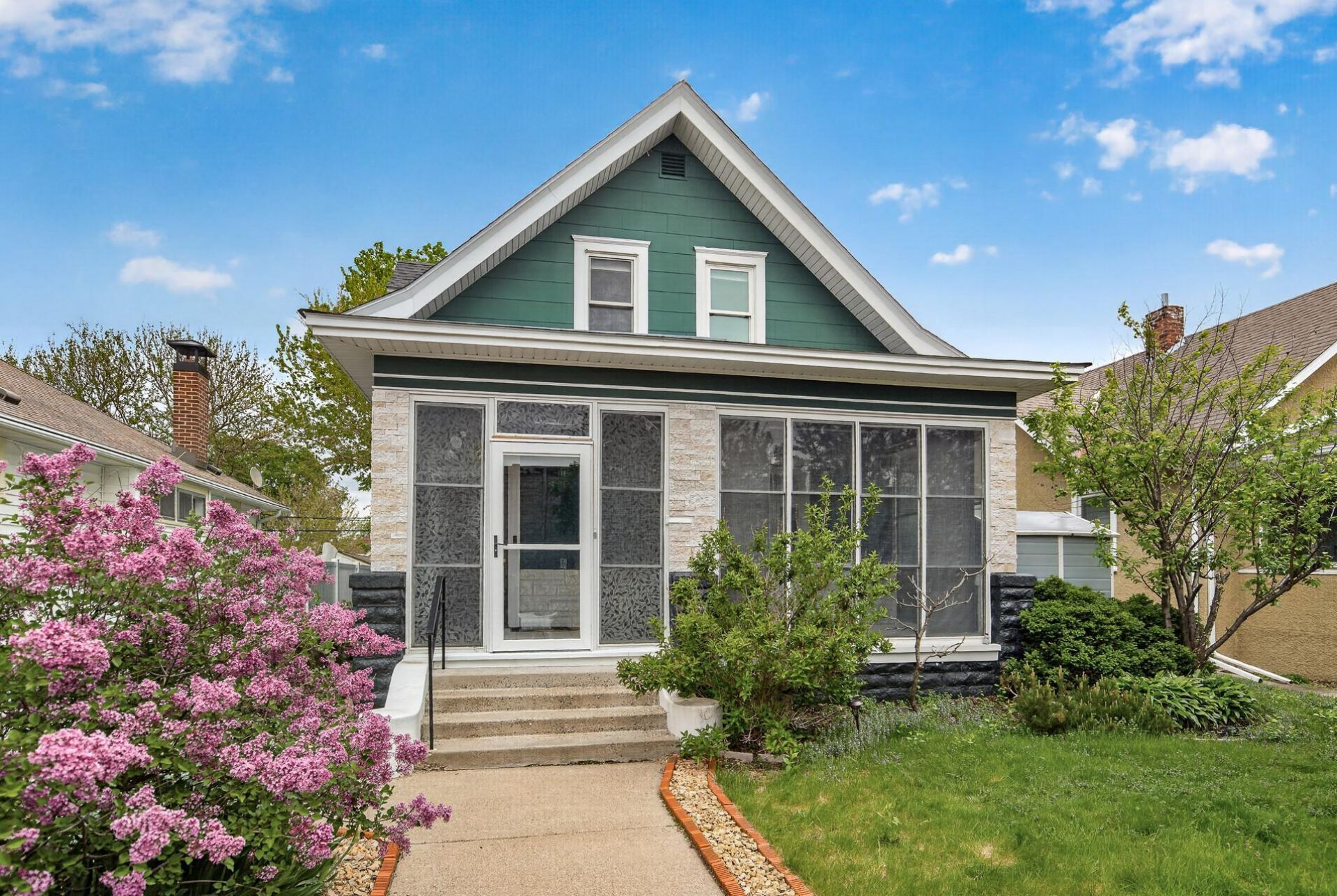 3907 2nd Avenue S, Minneapolis, MN 55409 Main Photo