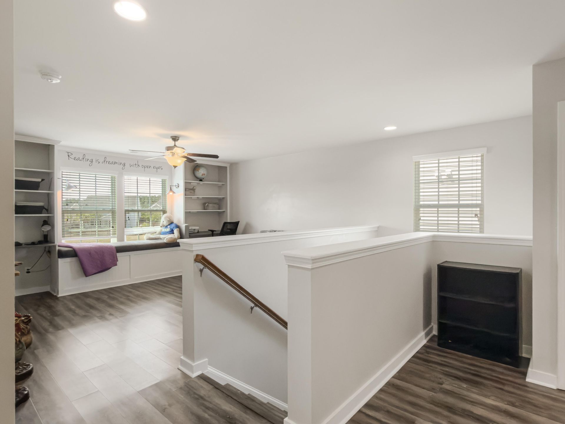 490 Whispering Breeze Lane Photo 21