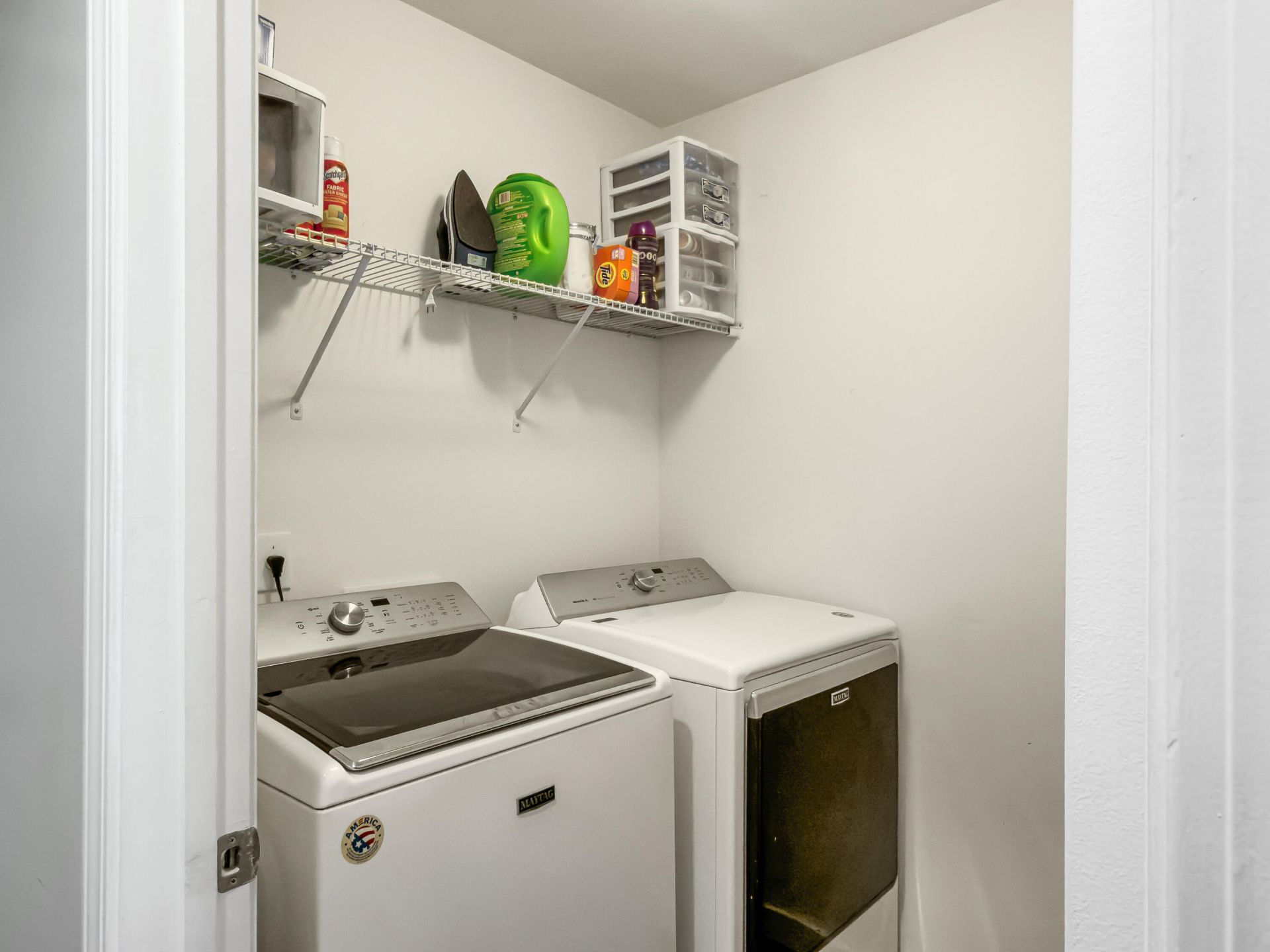 490 Whispering Breeze Lane Photo 30