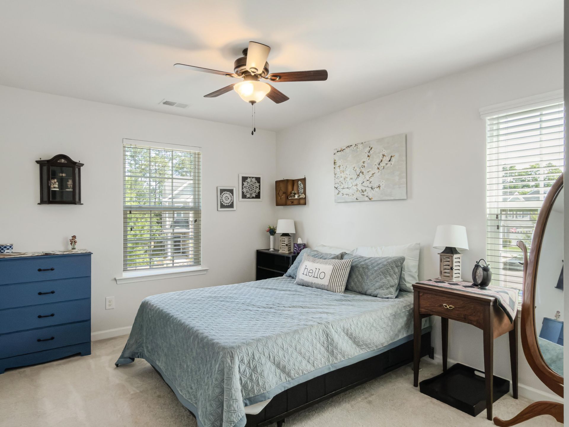 490 Whispering Breeze Lane Photo 31