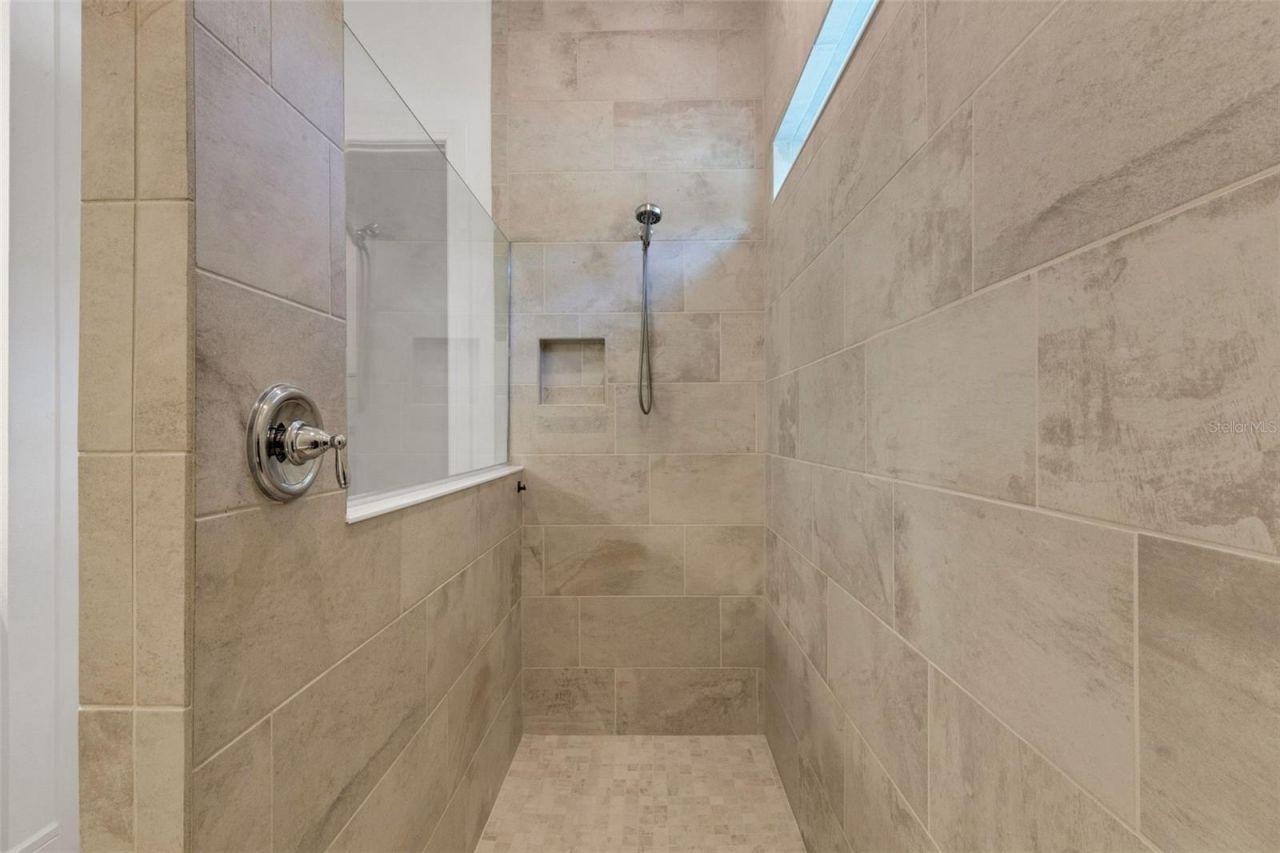 13817 Sharp Hawk Drive , Riverview, FL 33569 Photo