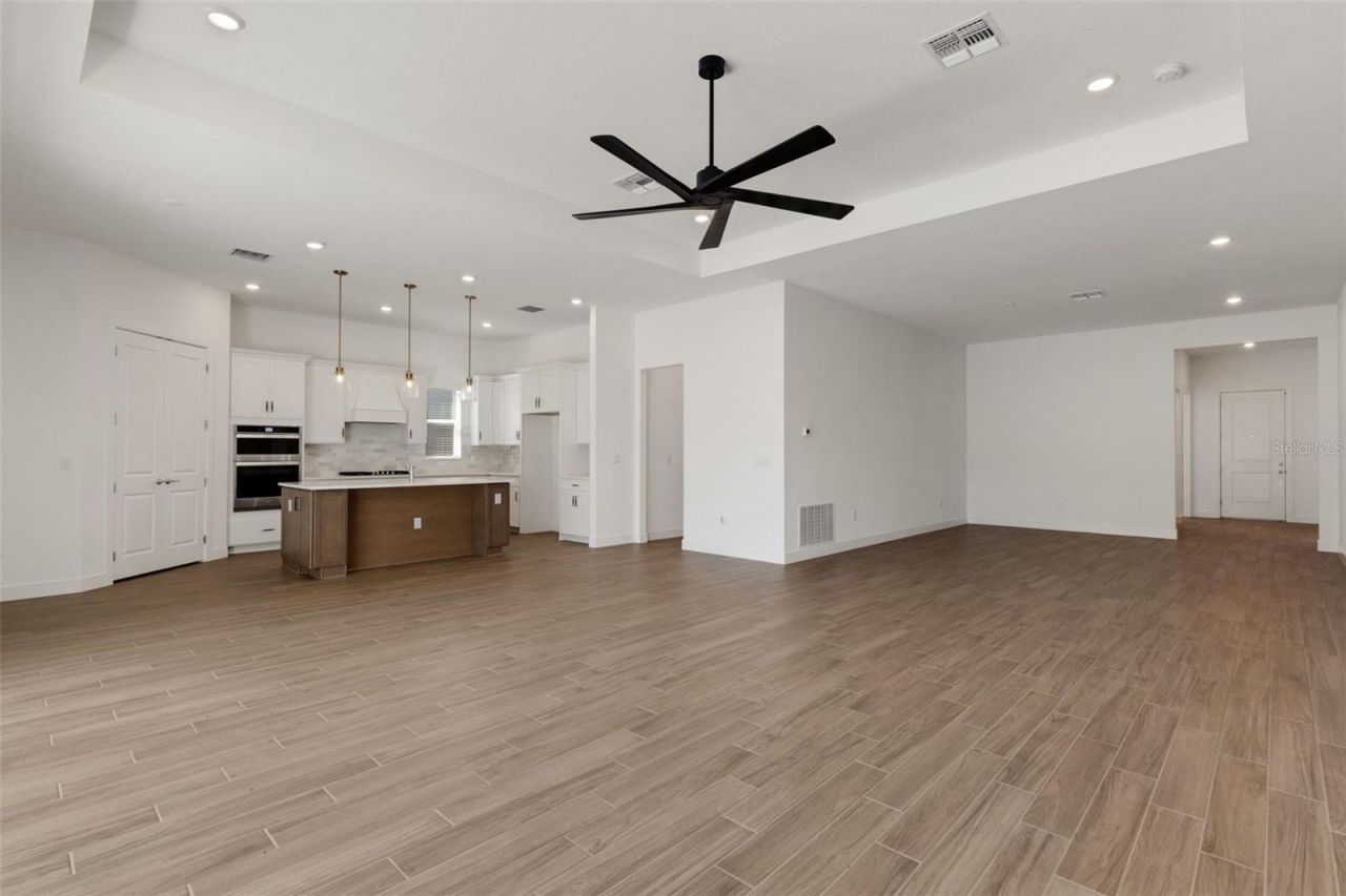13817 Sharp Hawk Drive , Riverview, FL 33569 Photo