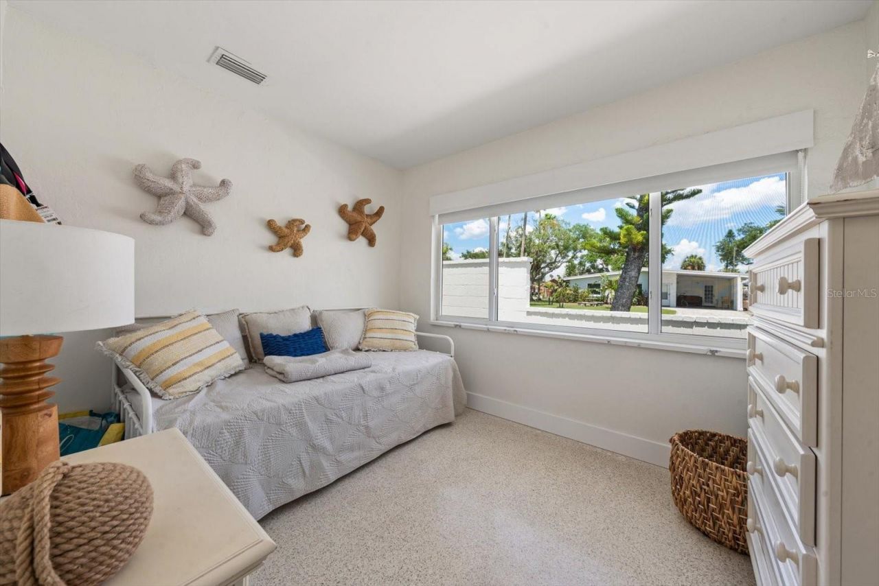 127 11th Avenue, Indian Rocks Beach, FL 33785 Photo