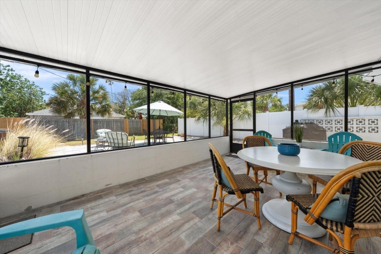 127 11th Avenue, Indian Rocks Beach, FL 33785 Photo