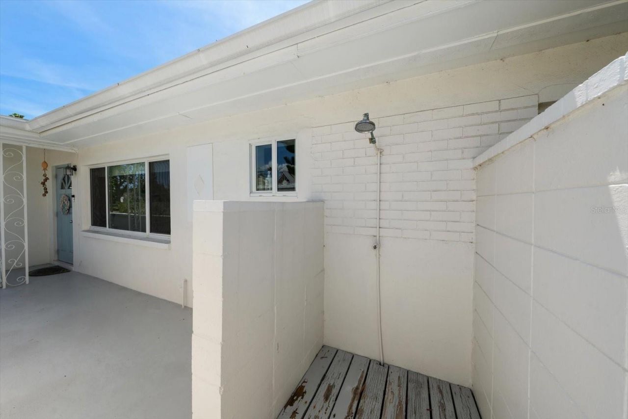 127 11th Avenue, Indian Rocks Beach, FL 33785 Photo
