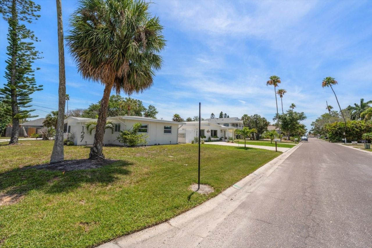 127 11th Avenue, Indian Rocks Beach, FL 33785 Photo