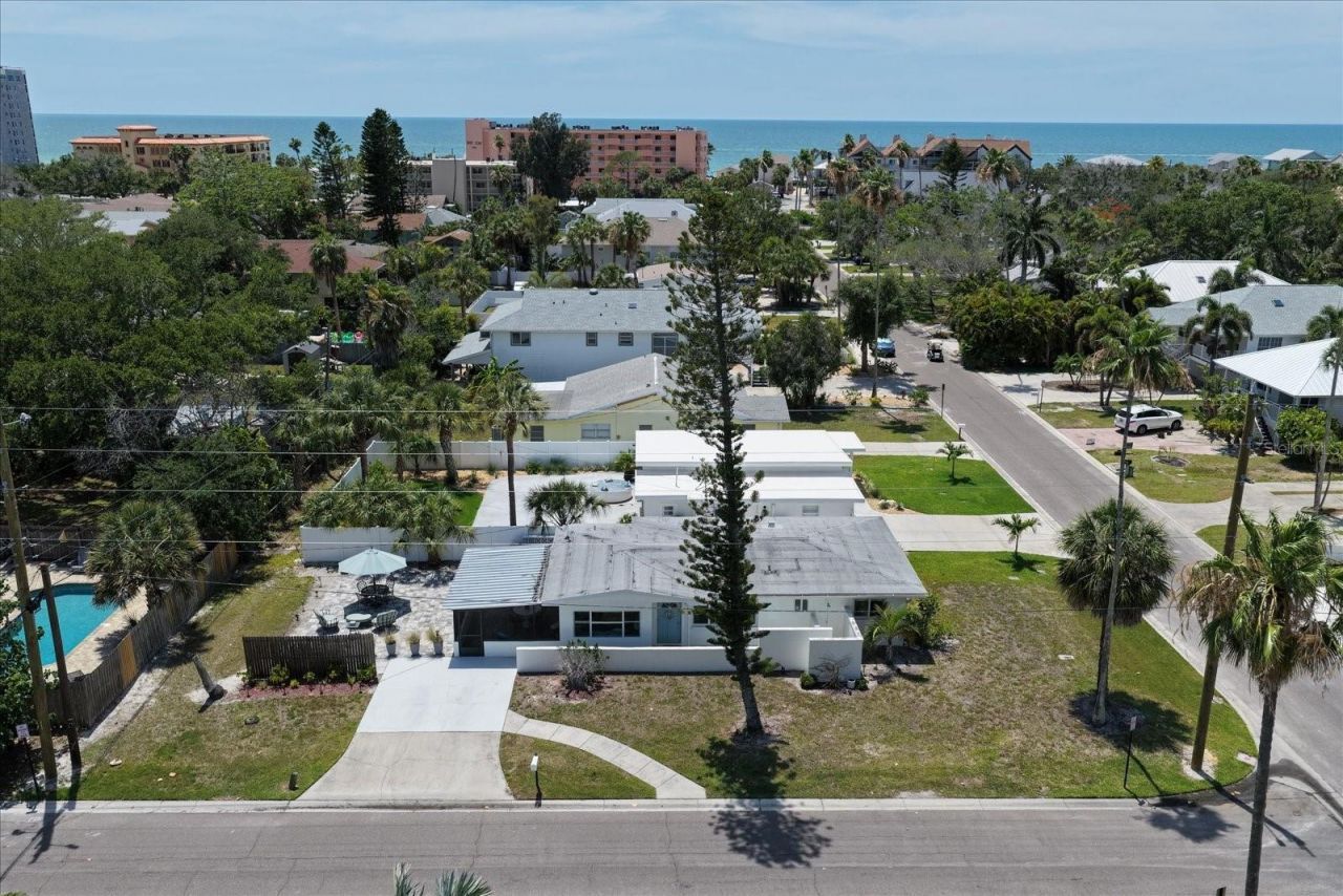 127 11th Avenue, Indian Rocks Beach, FL 33785 Photo