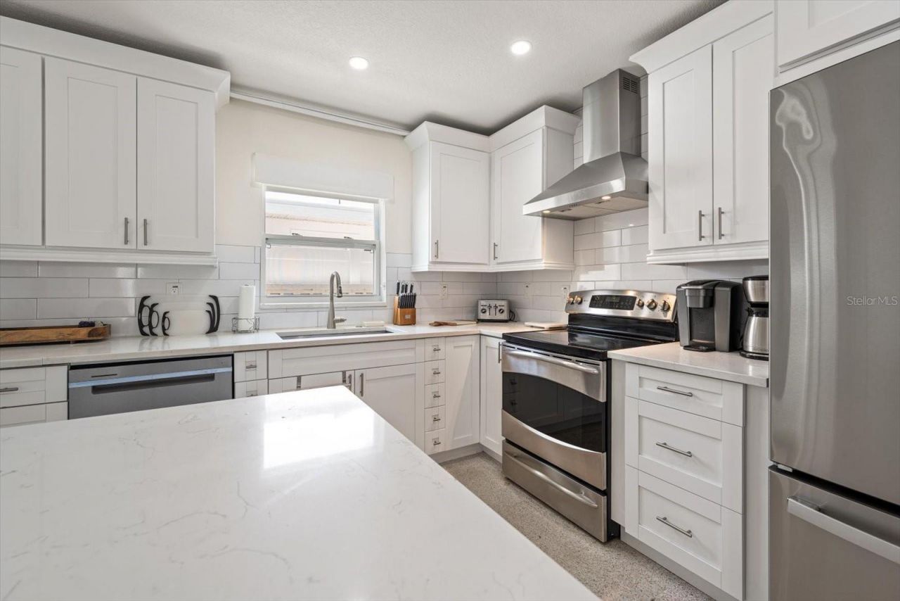 127 11th Avenue, Indian Rocks Beach, FL 33785 Photo