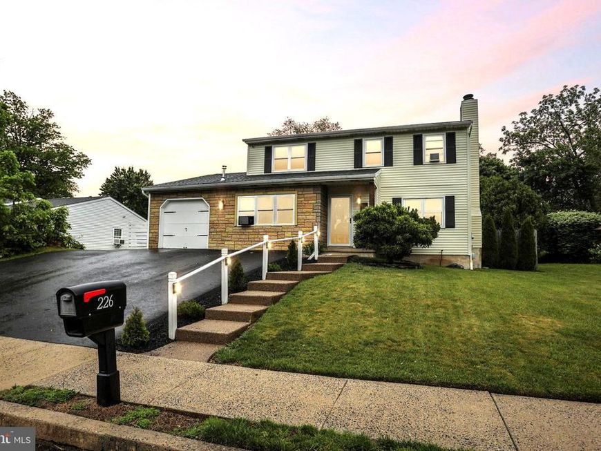 226 Parkridge Drive, Perkasie, PA 18944 Main Photo