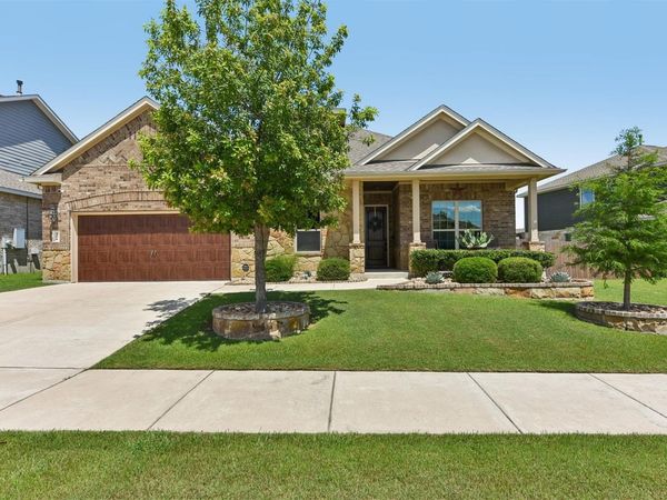 104 Skylark LN, Hutto, TX 78634