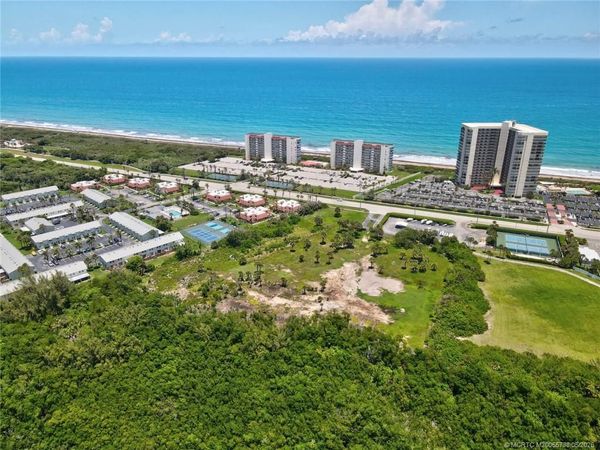 9475 S Ocean Drive, Jensen Beach, FL 34957