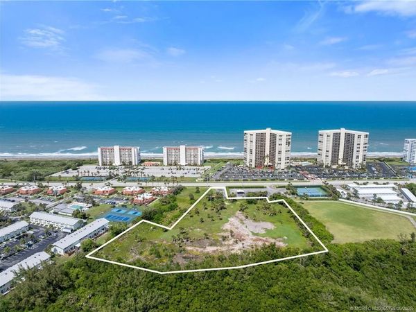 9475 S Ocean Drive, Jensen Beach, FL 34957