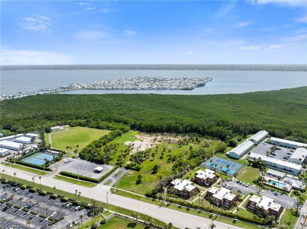 9475 S Ocean Drive, Jensen Beach, FL 34957 Photo