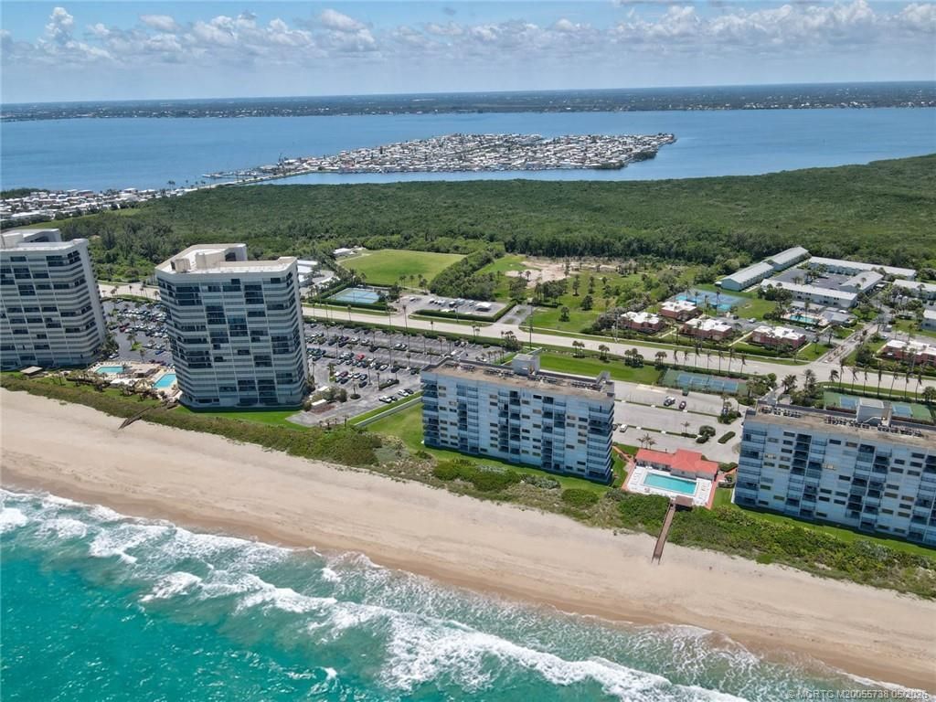 9475 S Ocean Drive, Jensen Beach, FL 34957 Photo