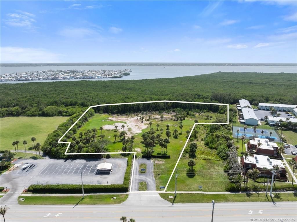9475 S Ocean Drive, Jensen Beach, FL 34957 Photo