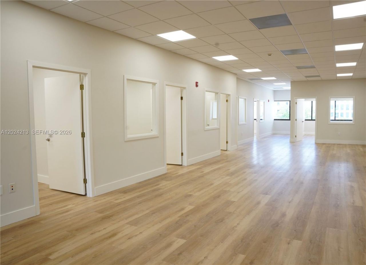 1541 Sunset Dr, Unit 300, Coral Gables, FL 33143 Photo
