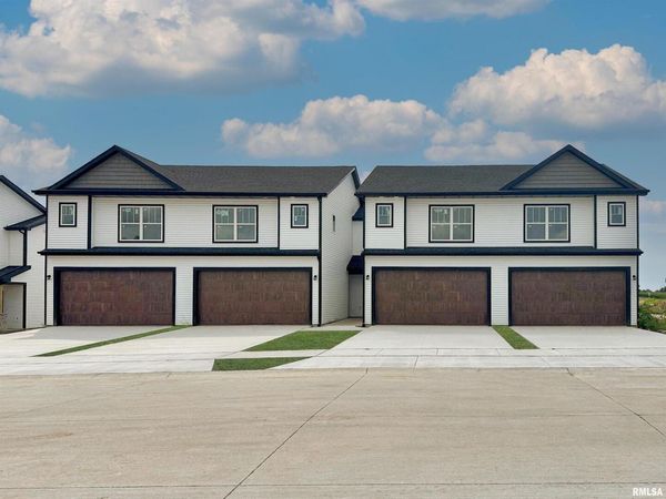 5934 BUTTERFIELD Drive, Bettendorf, IA 52722