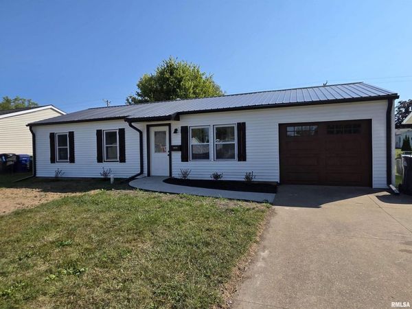 1031 GALBRAITH Drive, Clinton, IA 52732