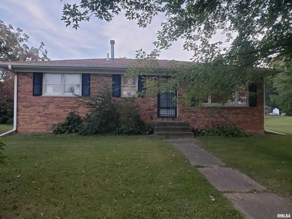 226 4th Ave W Avenue W, Andalusia, IL 61232