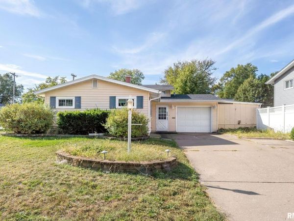 405 WESTERFIELD Road, Davenport, IA 52806