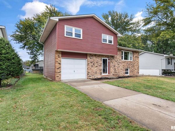1139 CALVIN Street, Davenport, IA 52804