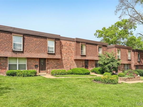 13484 Coliseum Drive, Chesterfield, MO 63017