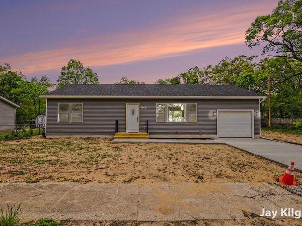 1284 James Avenue, Muskegon, MI 49442