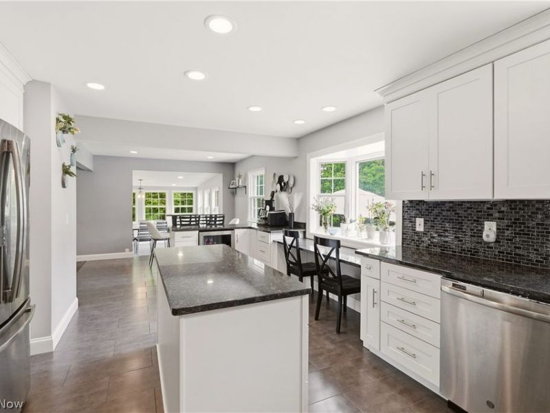 26901 N Woodland Road, Beachwood, OH 44122 Photo 12