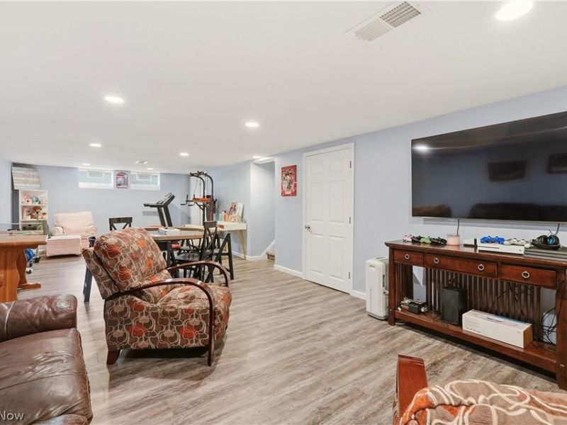 26901 N Woodland Road, Beachwood, OH 44122 Photo 41