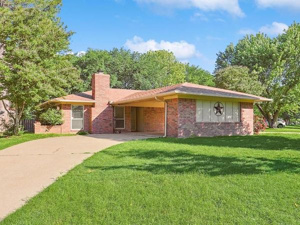 2525 Freedom Lane, Denton, TX 76209