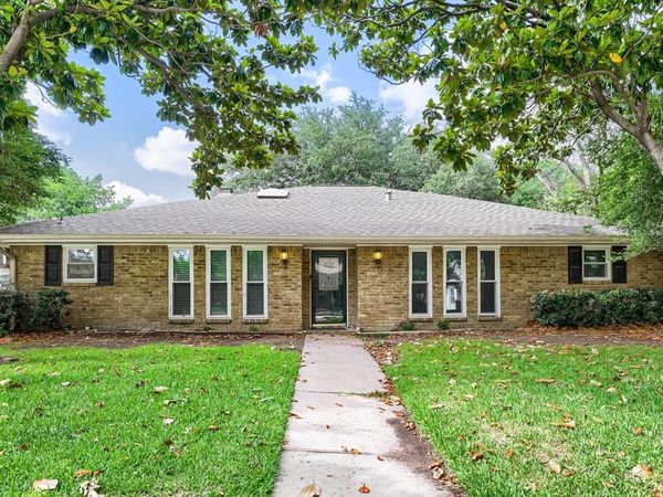 3201 Winchester Drive, Plano, TX 75075