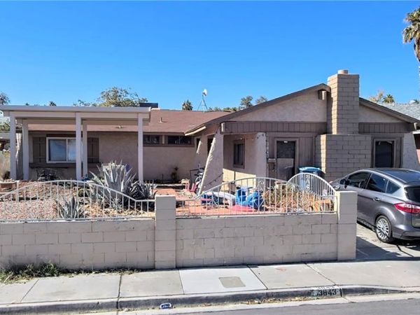 3843 Florrie Avenue , Las Vegas, NV 89121