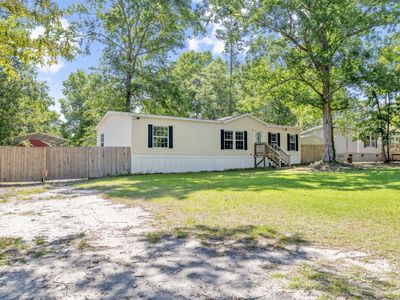 1040 Longpoint Road, Cross, SC 29436