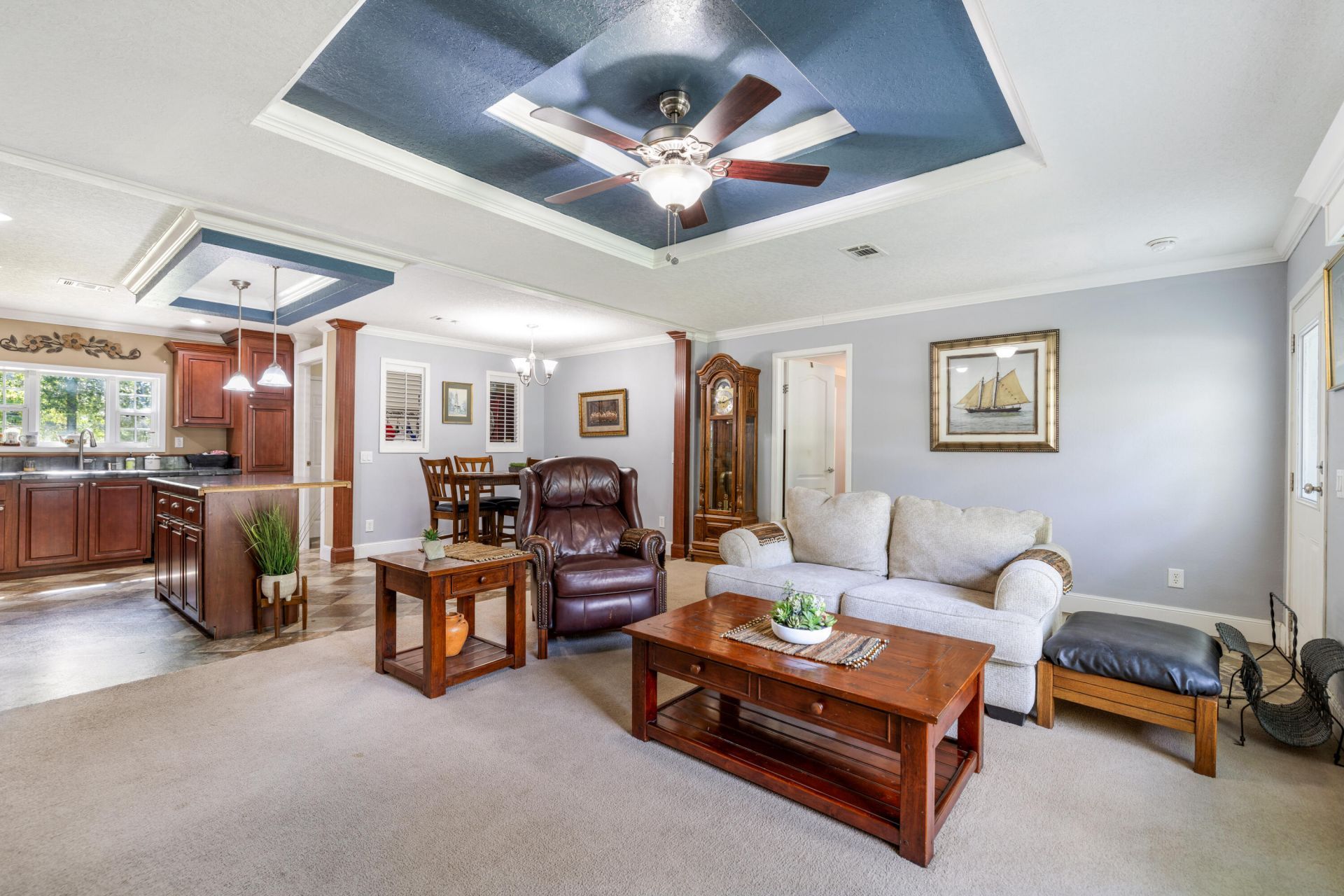 1040 Longpoint Road Photo 10