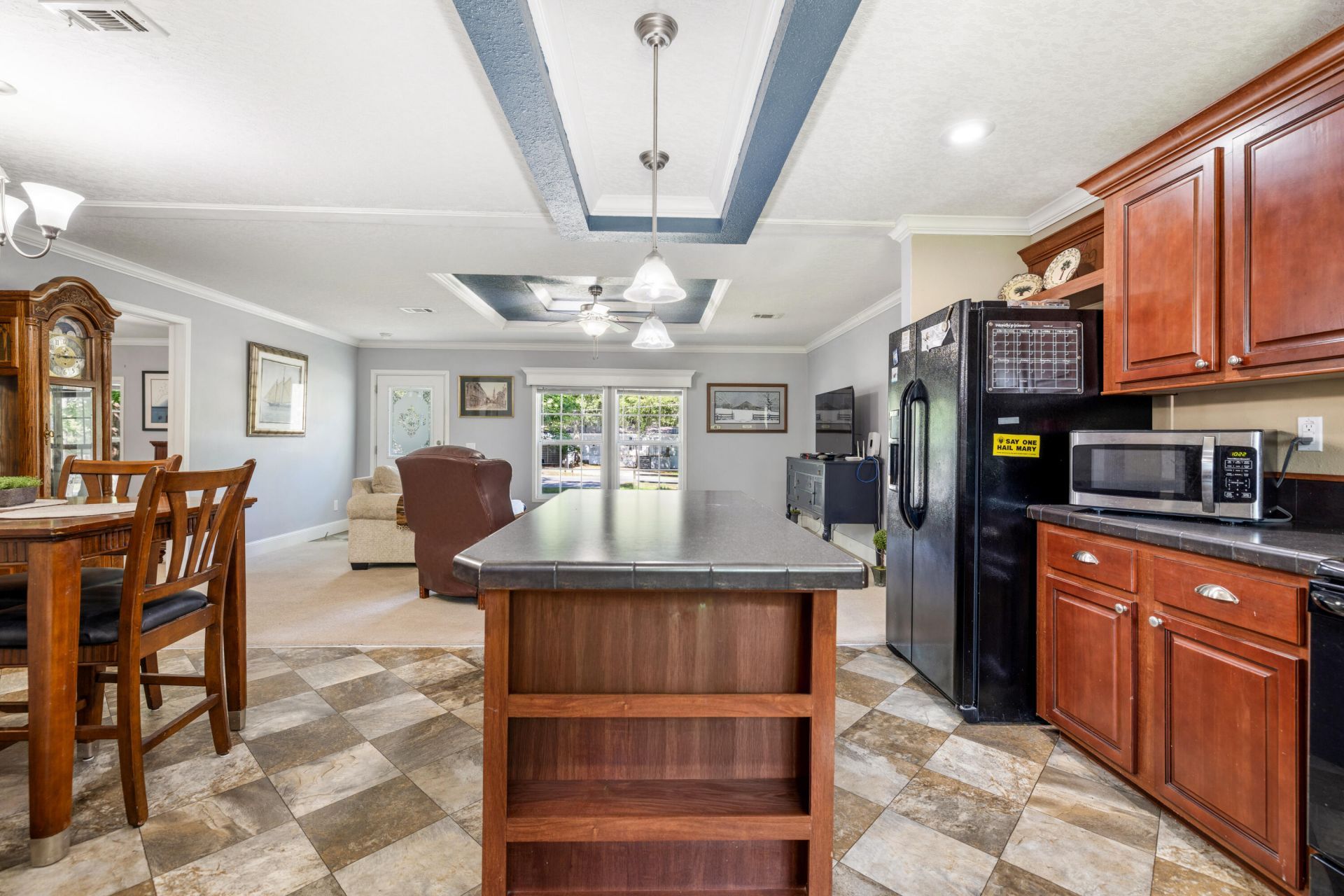 1040 Longpoint Road Photo 15