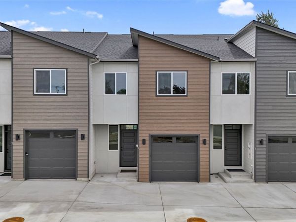 6398 NE Melby Way , Unit 2, Moses Lake, WA 98837