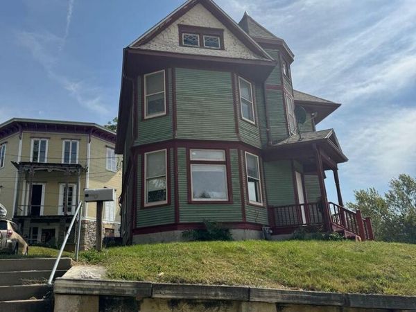 603 LECLAIRE Street, Davenport, IA 52803