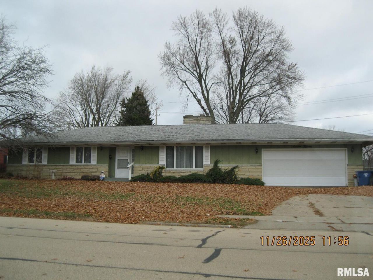 1115 N 14th Street, Clinton, IA 52732 Main Photo