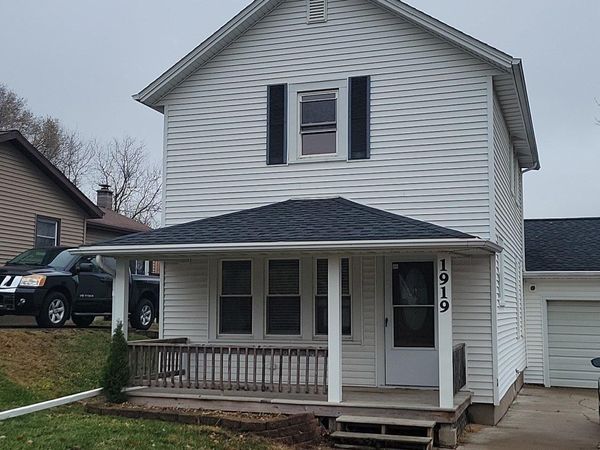 1919 N 7TH Street, Clinton, IA 52732