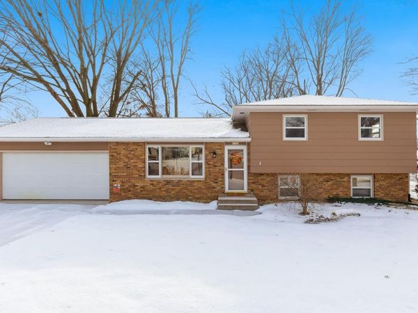 1103 15TH Street, DeWitt, IA 52742
