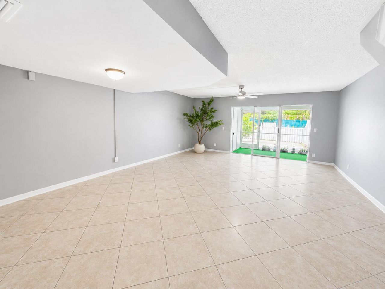 222 Foxtail Drive, Unit E, Greenacres, FL 33415 Photo