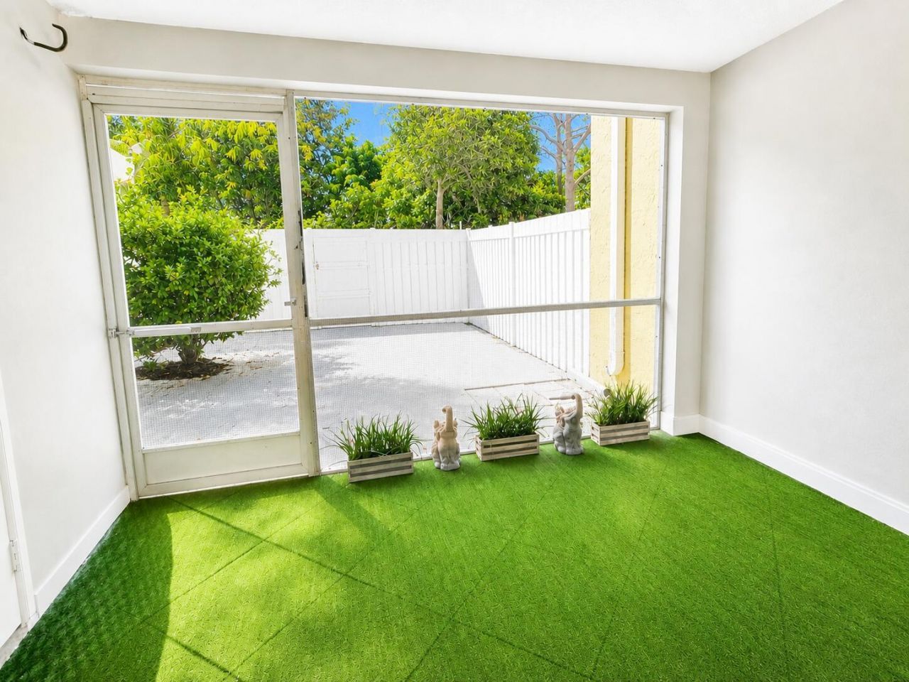 222 Foxtail Drive, Unit E, Greenacres, FL 33415 Photo