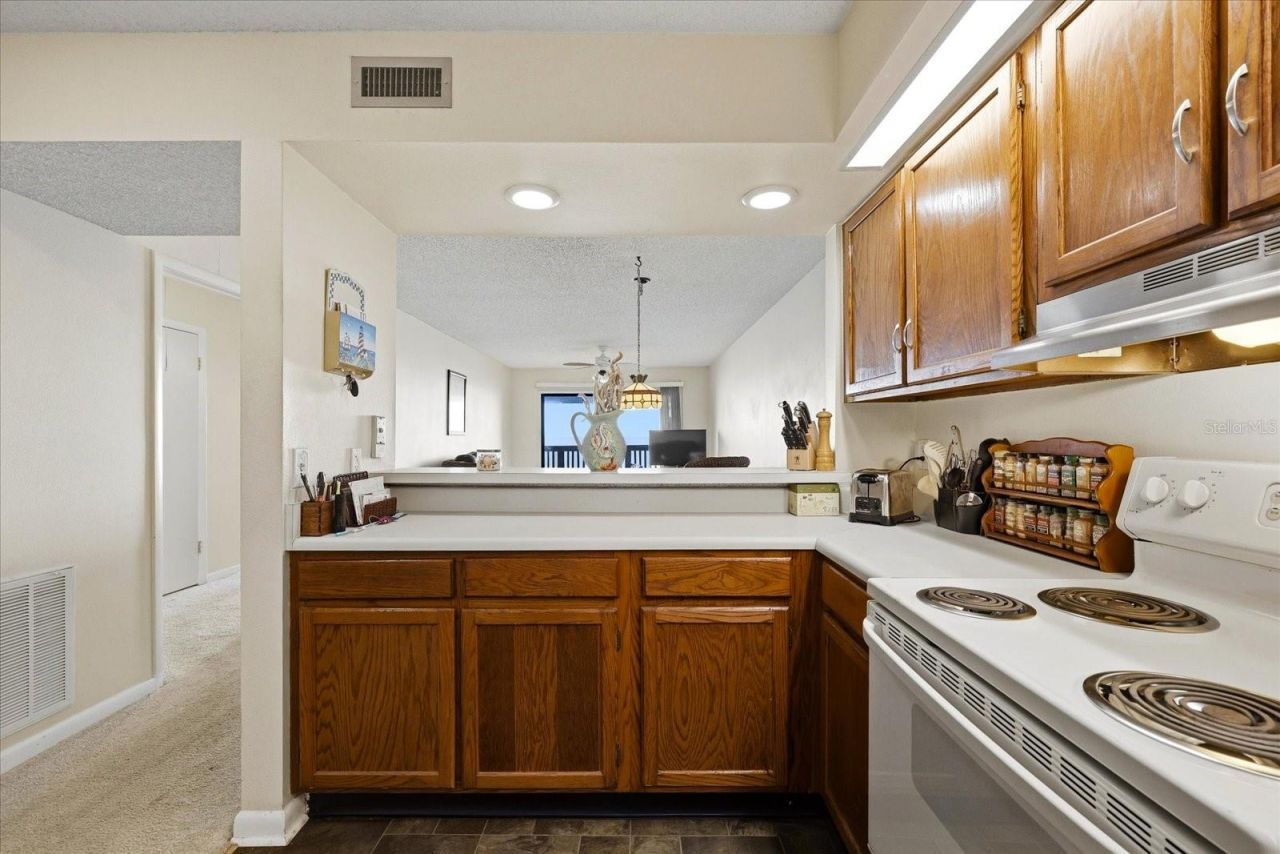 818 Bahia Del Sol Drive, Unit 28, Ruskin, FL 33570 Photo