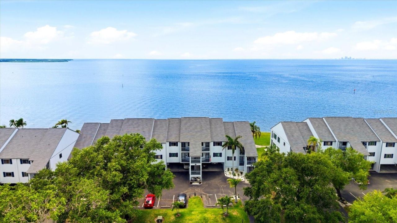 818 Bahia Del Sol Drive, Unit 28, Ruskin, FL 33570 Photo