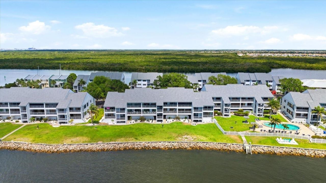 818 Bahia Del Sol Drive, Unit 28, Ruskin, FL 33570 Photo